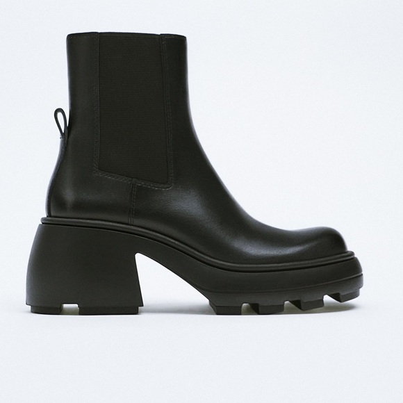 Zara Shoes Zara Leather Chunky Lug Sole Ankle Boots 222 Poshmark